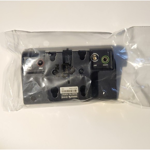 Sirius XM  OnyX Dock & Play Radio + Vehicle Kit - Satellite Radio - XDNX1V1 - Picture 12 of 16